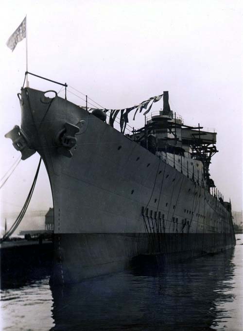 USS Pensacola 4_RTP_10x13_17 June 16 _ SFW